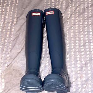 Brand new hunter boots never worn!!